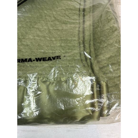 Vintage Green Blanket Satin Trim 72" x 90" Rayon Acrylic Trend By Beacon New NOS - Picture 8 of 8